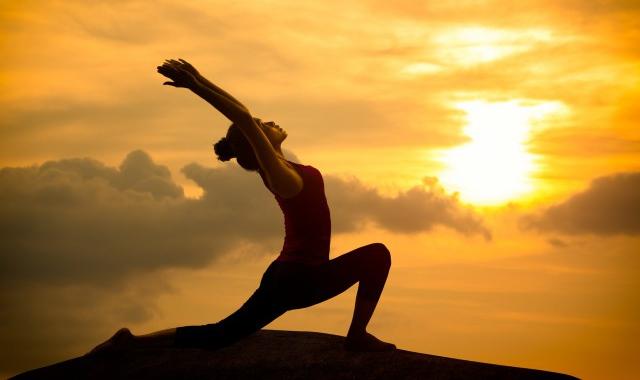 提臀的瑜伽动作 提臀的瑜伽动作都有哪些