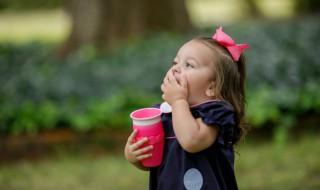 送朋友小孩水杯可以吗 送朋友小孩水杯可以吗好吗